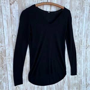 Lululemon V Neck Pullover Sweater